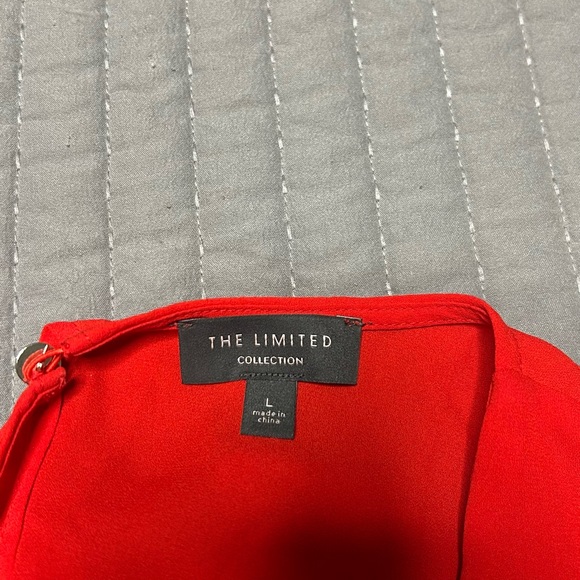 The Limited Red Top - Picture 3 of 3